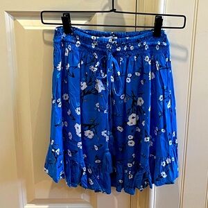 Tiare Hawaii Elastic drawstring waist skirt in blue/white floral. One size (O/S)